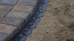 Paver_Rail_Universal_-_Paver_Rail_Universal