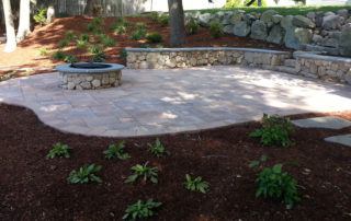 Choosing the Best Mulch for Your Landscape
