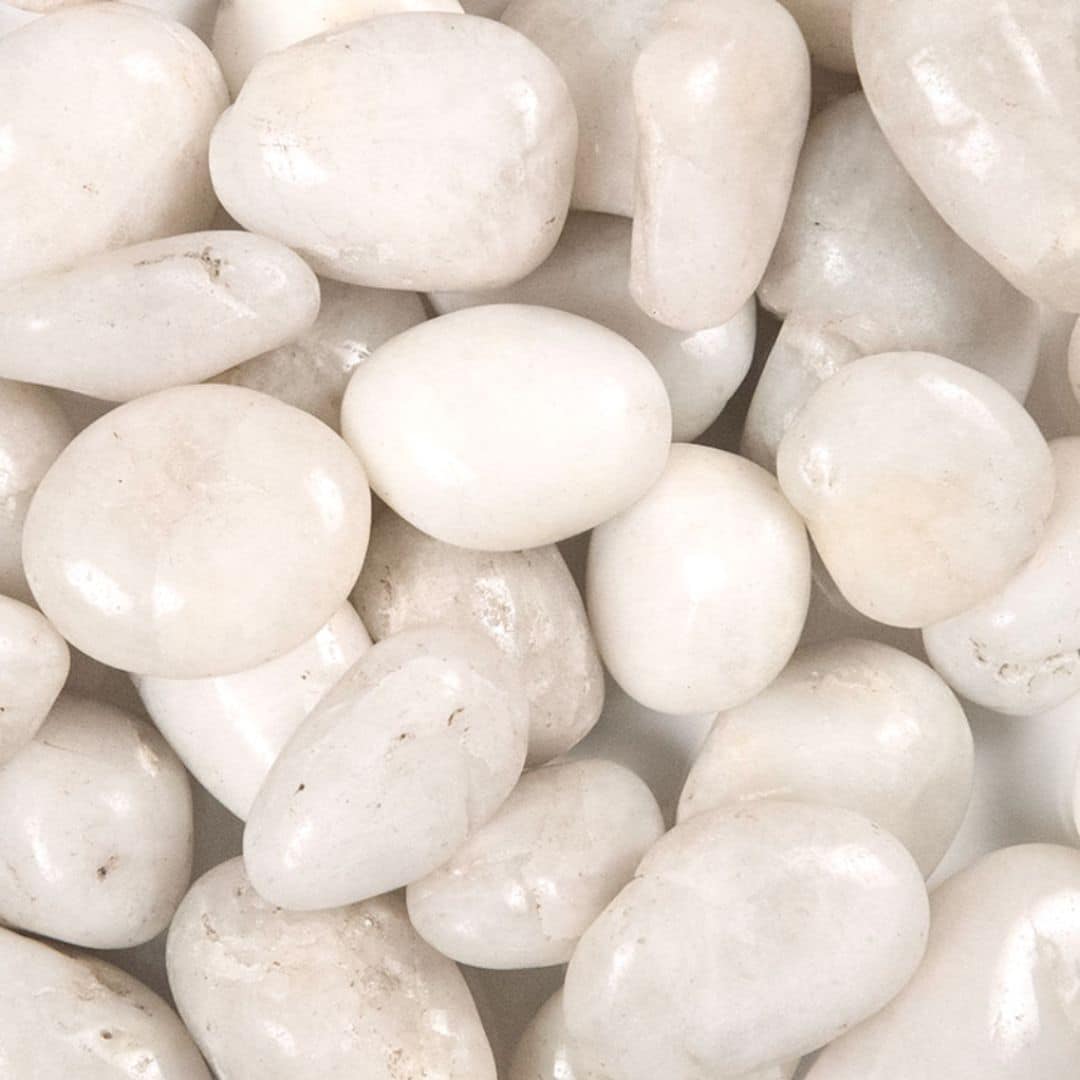 White Polished Pebbles MSI Size Medium 0.75 - 1.25 in 40LB Bag