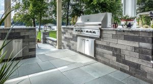 Lineo Dimensional Stone Outdoor Kitchen Limesotne