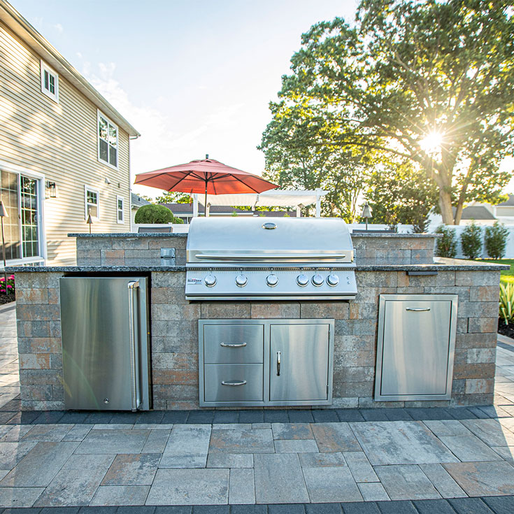 outdoor dining kitchen grill