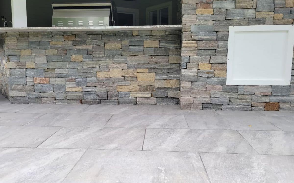 porcelain and stone veneer yard