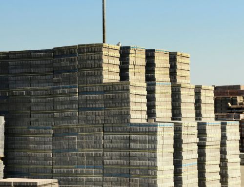 Selecting the Right Landscape Supplies for Your Outdoors