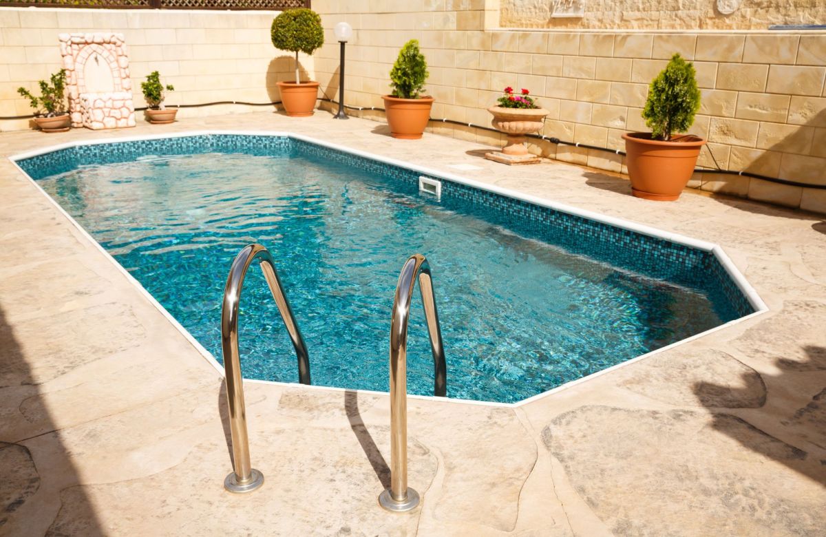 Concrete Pool Coping: Design, Cost, and Installation